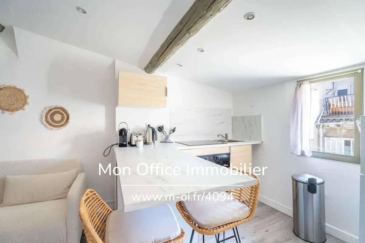 Appartement à MARSEILLE-1E