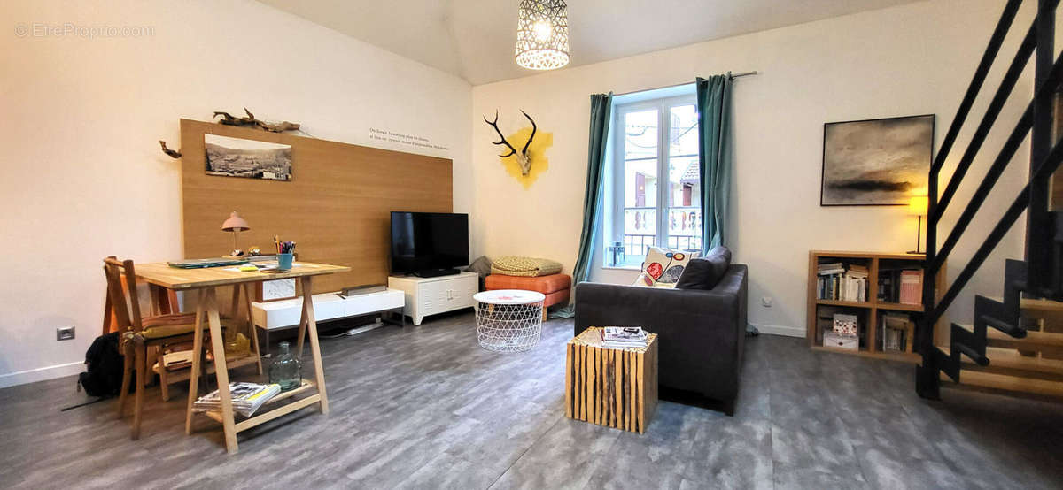 Appartement à ARS-SUR-MOSELLE