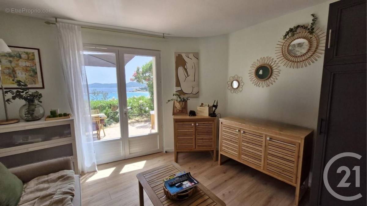 Appartement à LE LAVANDOU