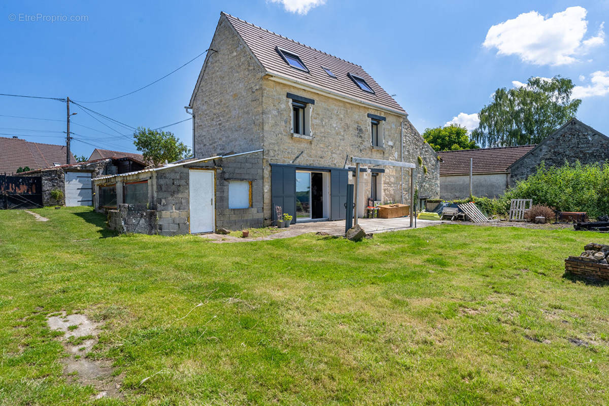 Maison à CHARS