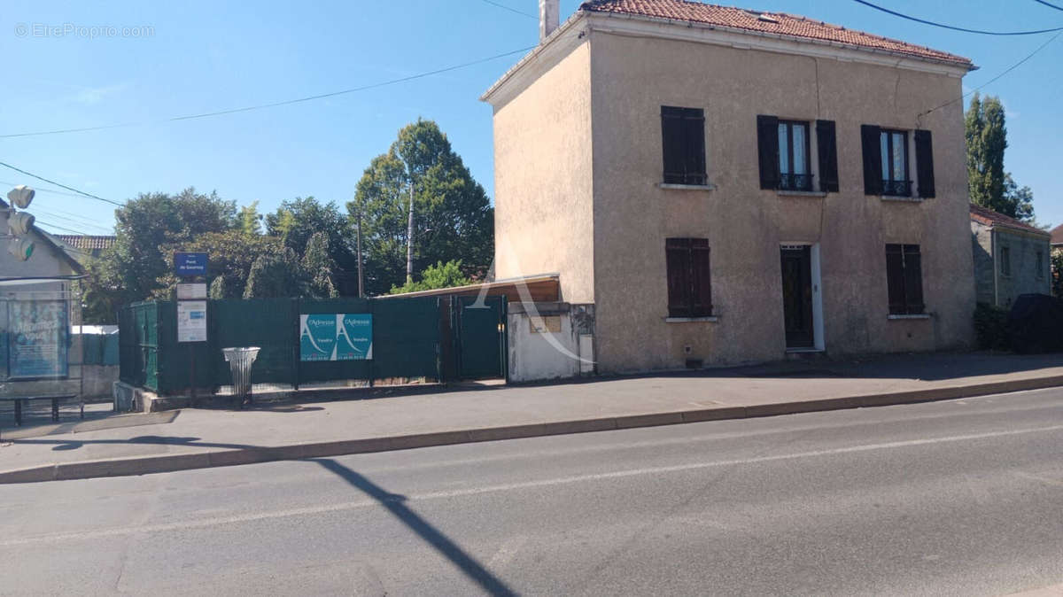 Maison à CHELLES