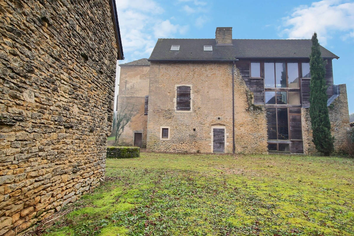 Maison à SAINT-MARTIN-DU-TARTRE