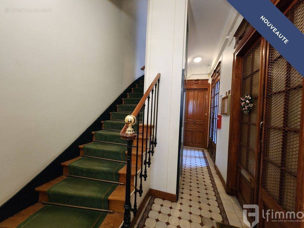 Appartement à PARIS-15E