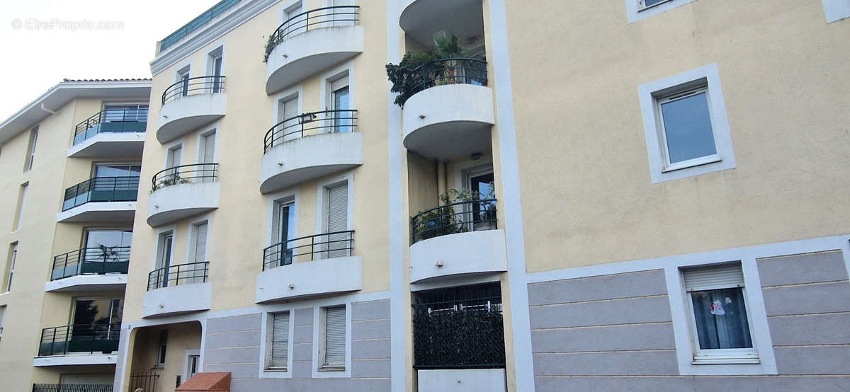 Appartement à HYERES