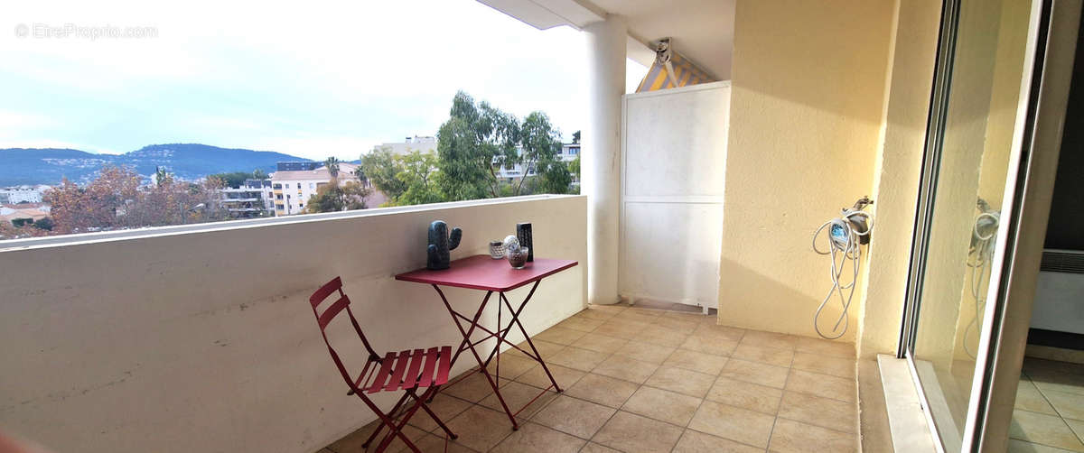 Appartement à HYERES