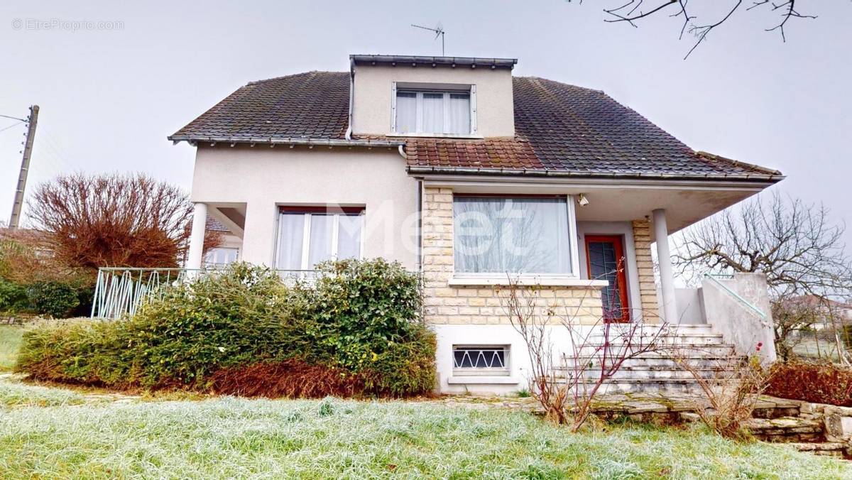 Maison à AUXERRE