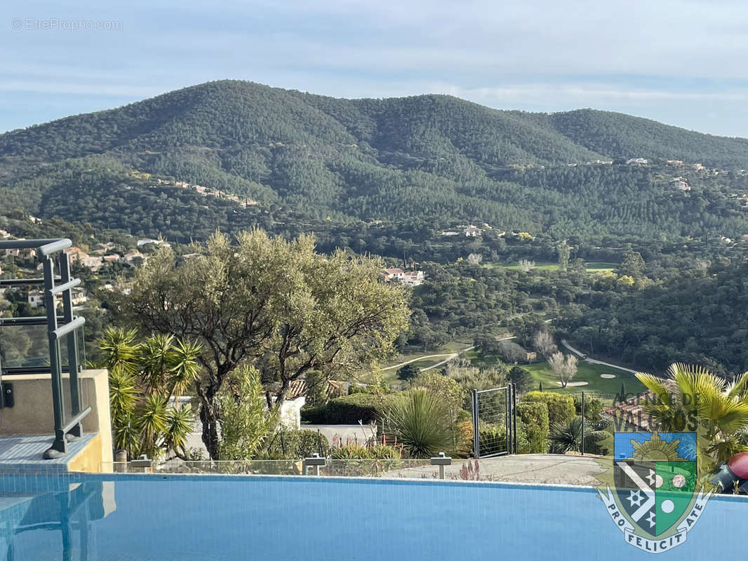 Maison à LA LONDE-LES-MAURES