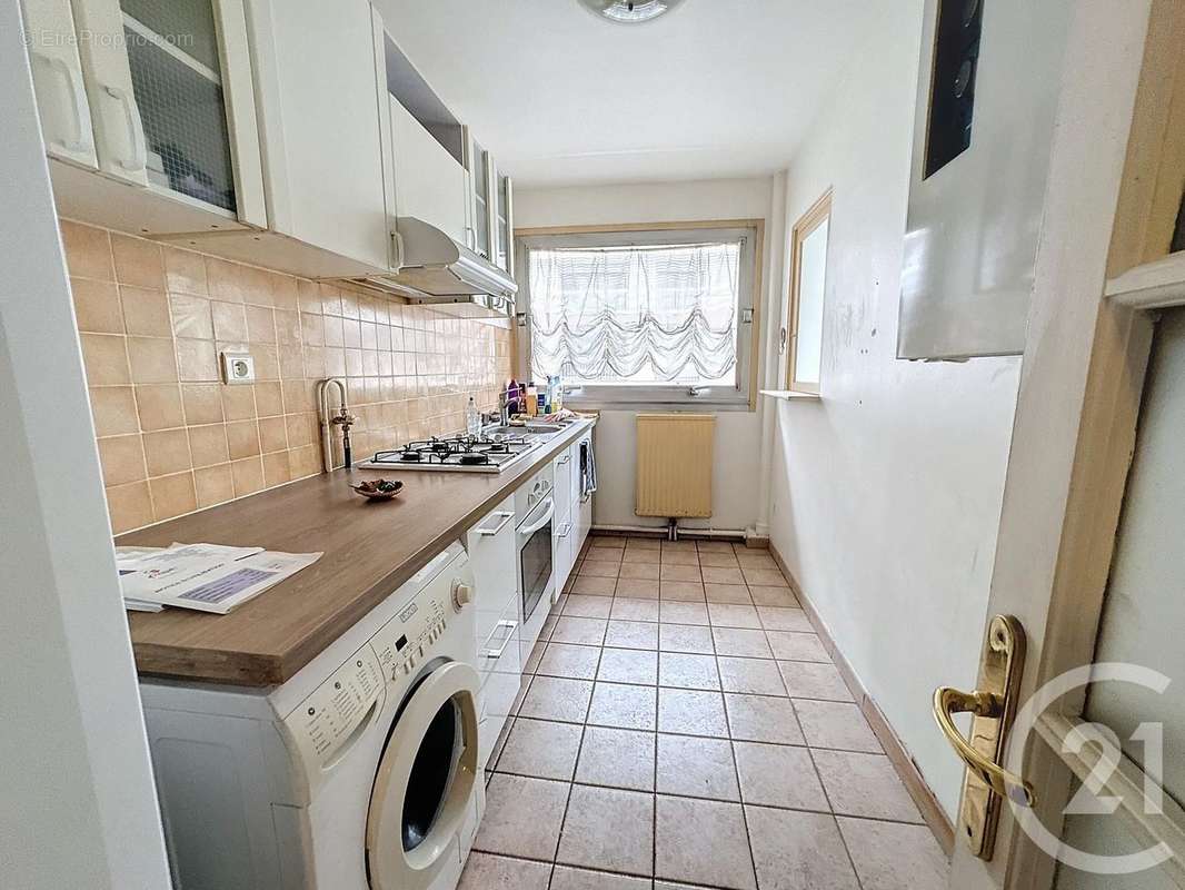 Appartement à PARIS-12E