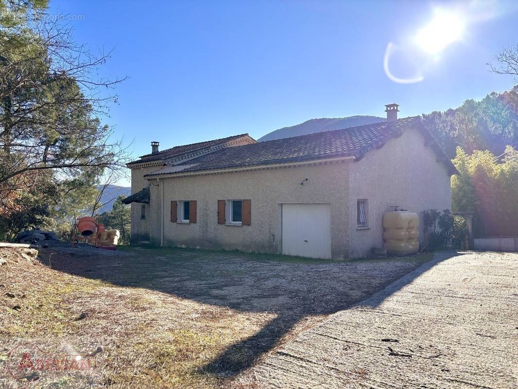 Maison à SAINT-FLORENT-SUR-AUZONNET