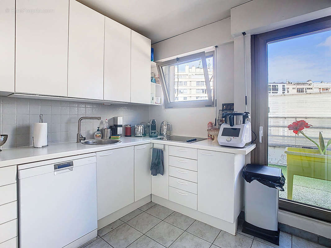 Appartement à PARIS-15E