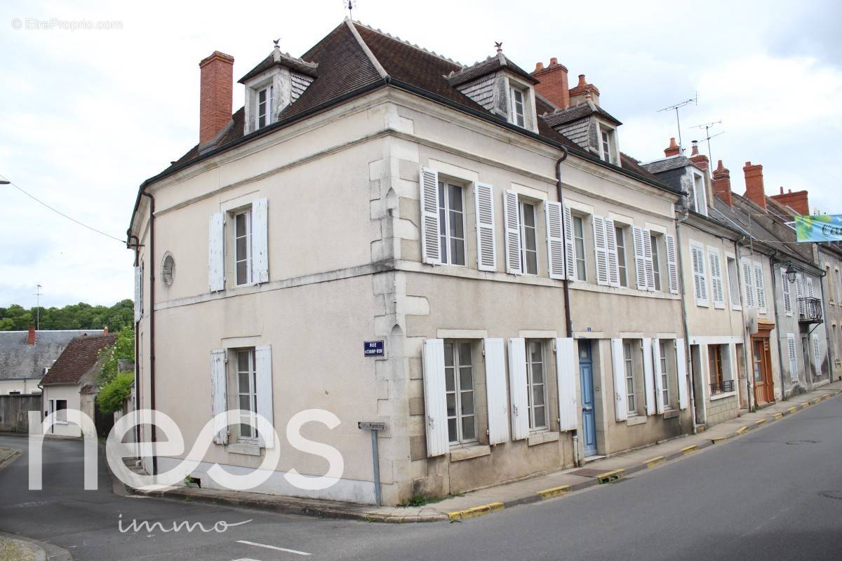 Maison à CHATEAUNEUF-SUR-CHER