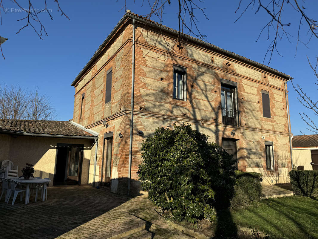 Maison à CASTELSARRASIN