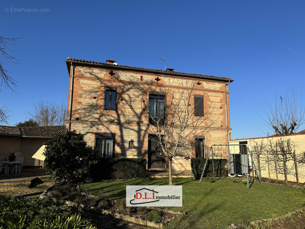 Maison à CASTELSARRASIN