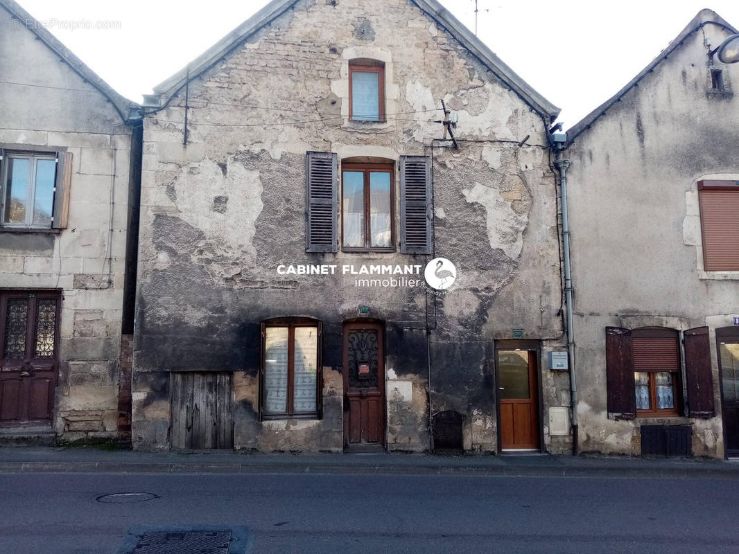 Maison à MONTBARD