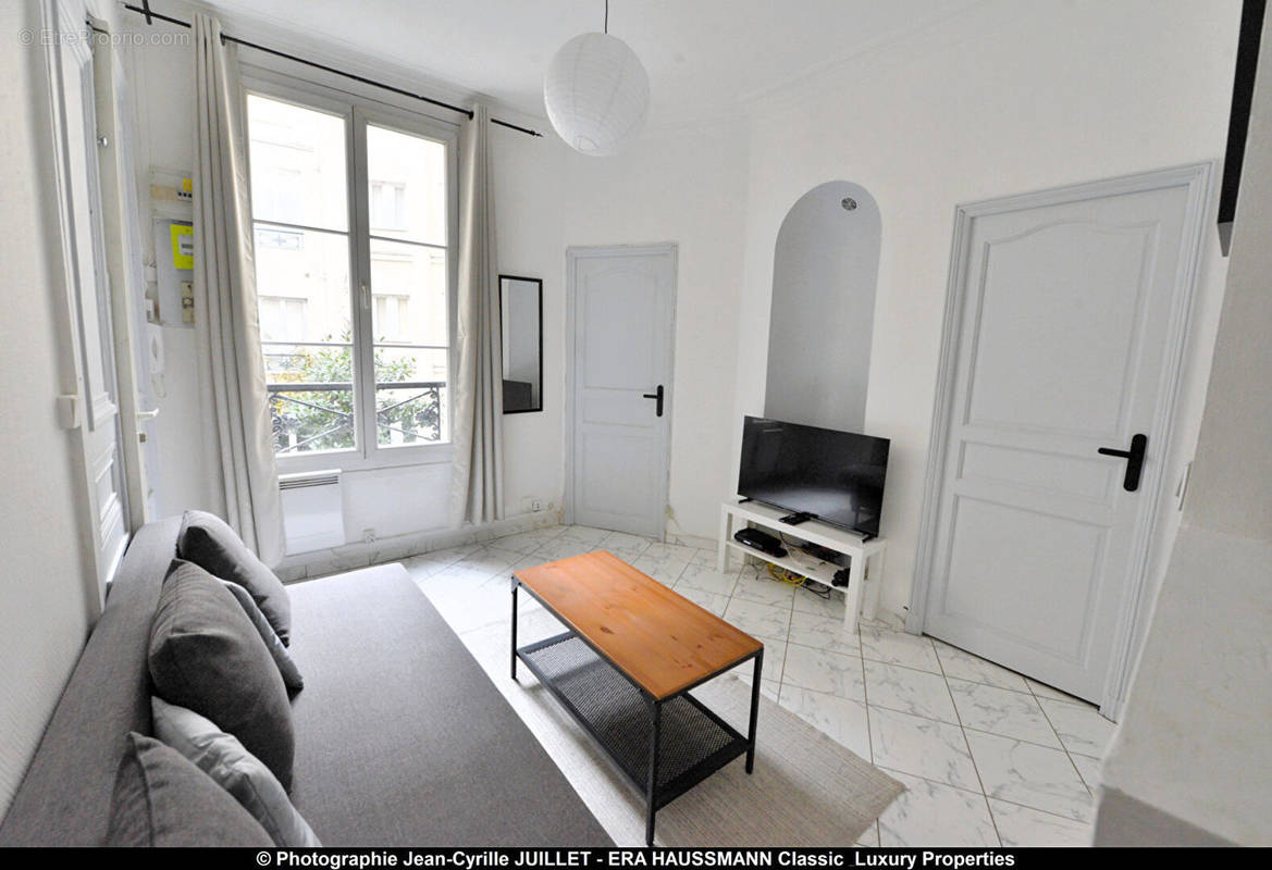 Appartement à PARIS-8E