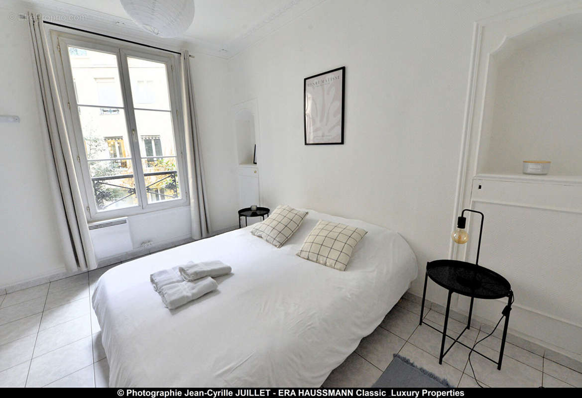 Appartement à PARIS-8E