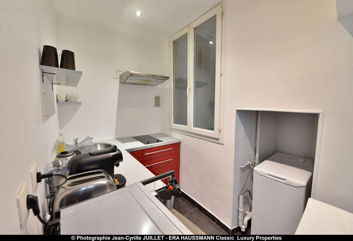 Appartement à PARIS-8E