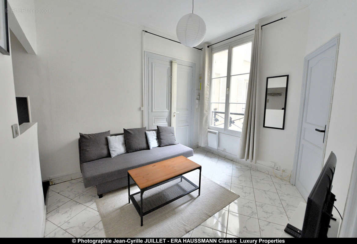 Appartement à PARIS-8E