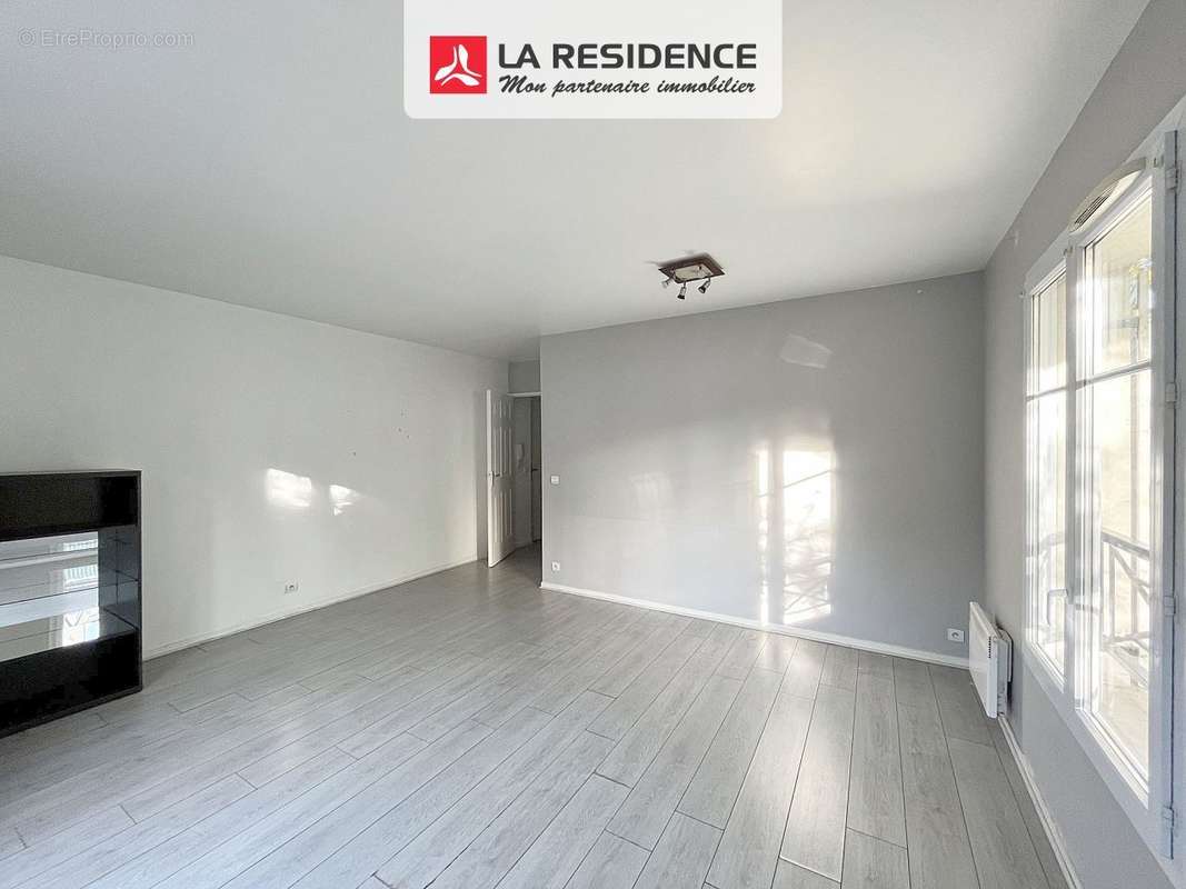 Appartement à SAINT-OUEN-L&#039;AUMONE