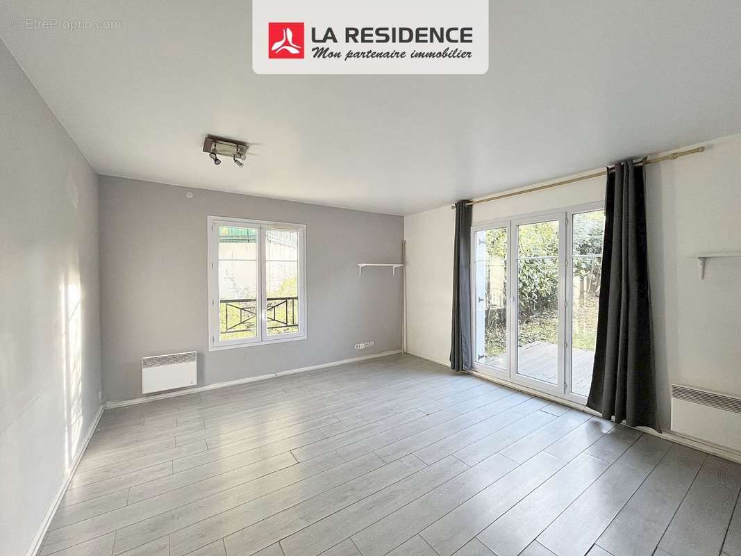 Appartement à SAINT-OUEN-L&#039;AUMONE