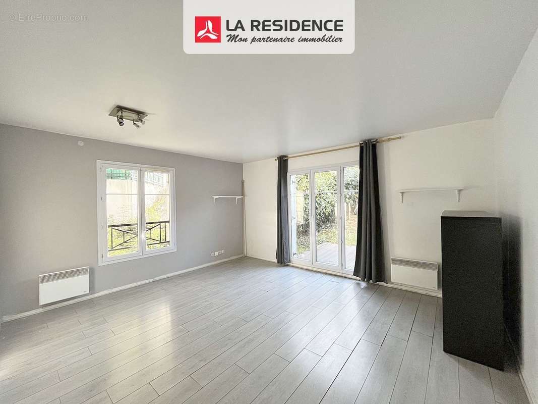 Appartement à SAINT-OUEN-L&#039;AUMONE