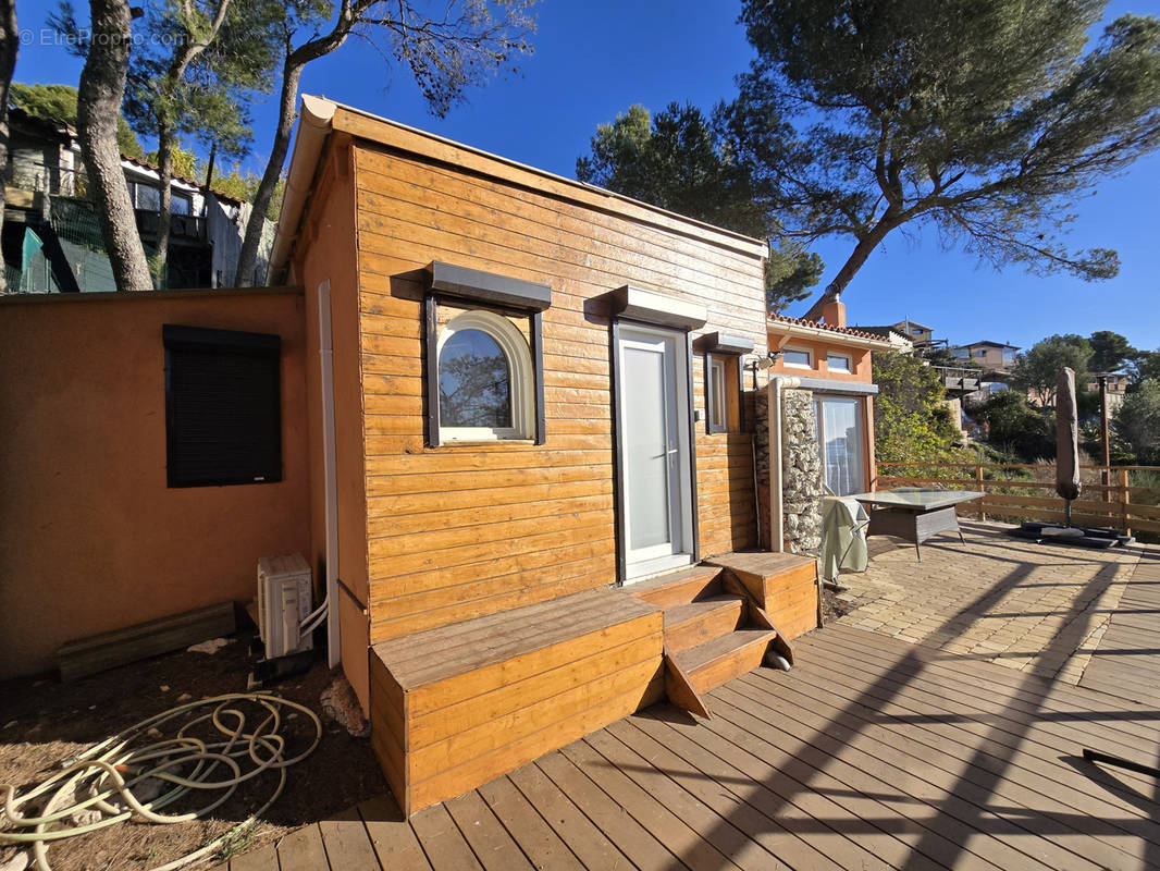 Maison à LE CASTELLET