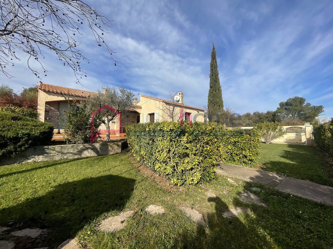 Maison à LA CRAU