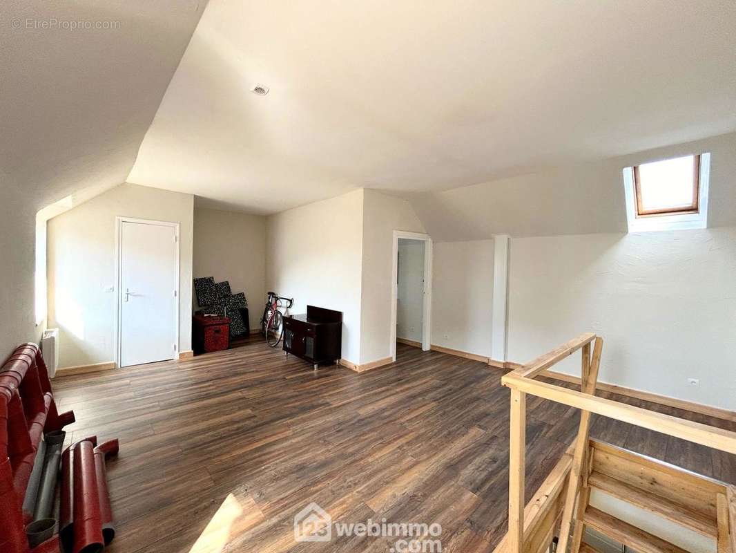 Appartement à TREDREZ-LOCQUEMEAU