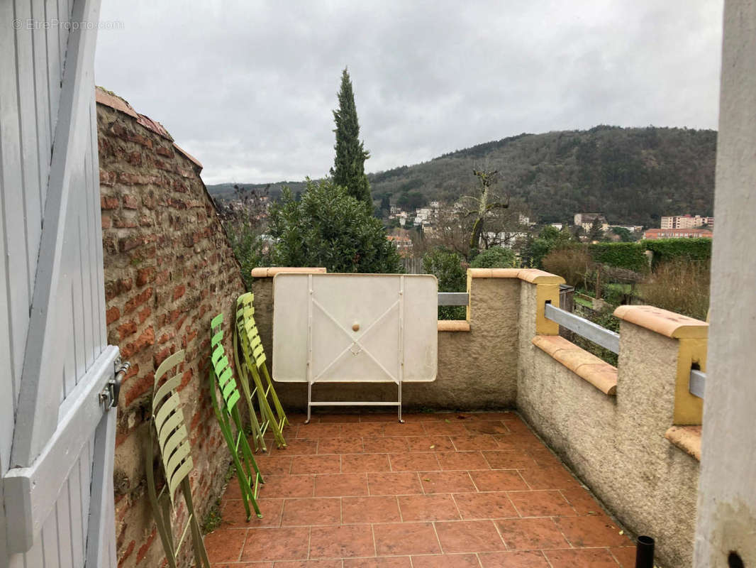 petite terrasse etage - Maison à CAHORS