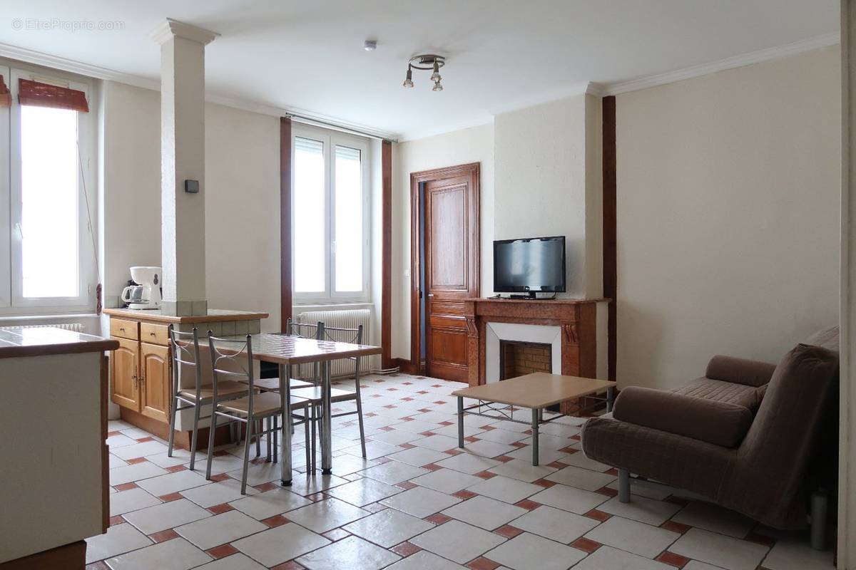 Appartement à SAINT-ETIENNE