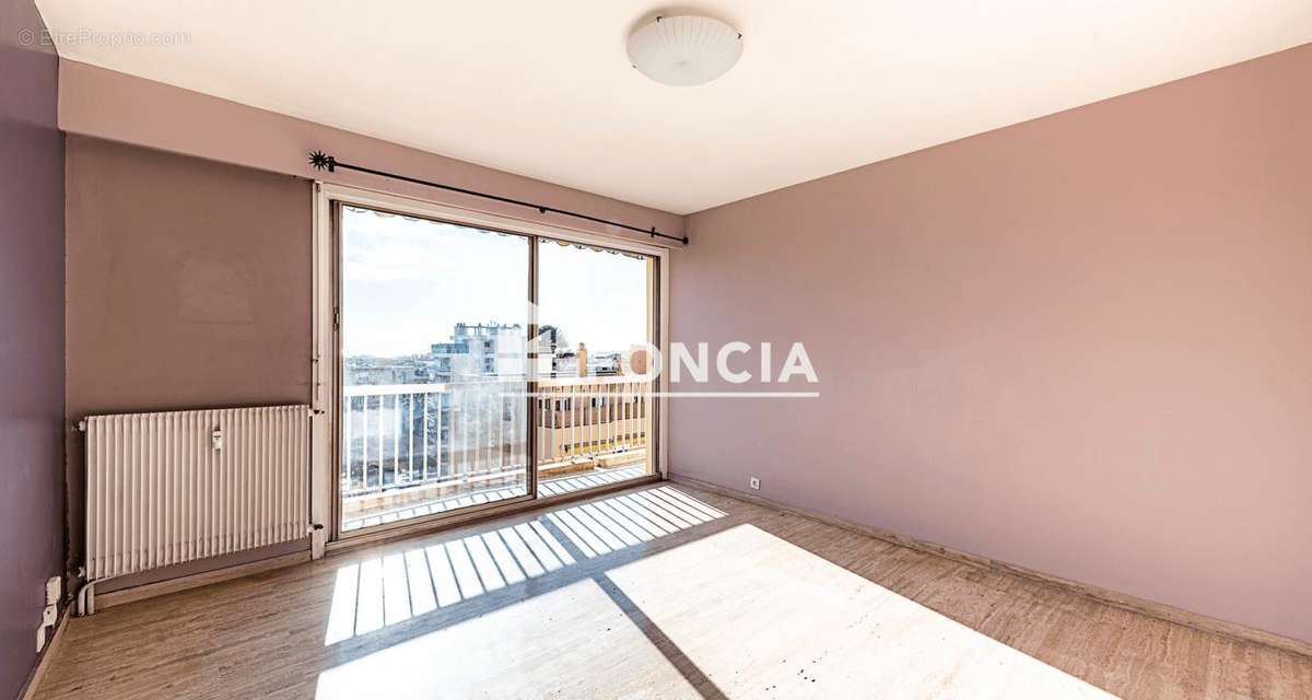 Appartement à MENTON