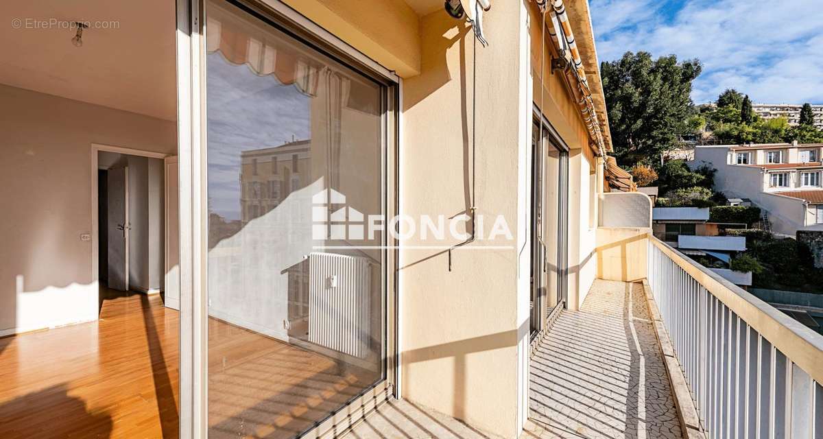 Appartement à MENTON