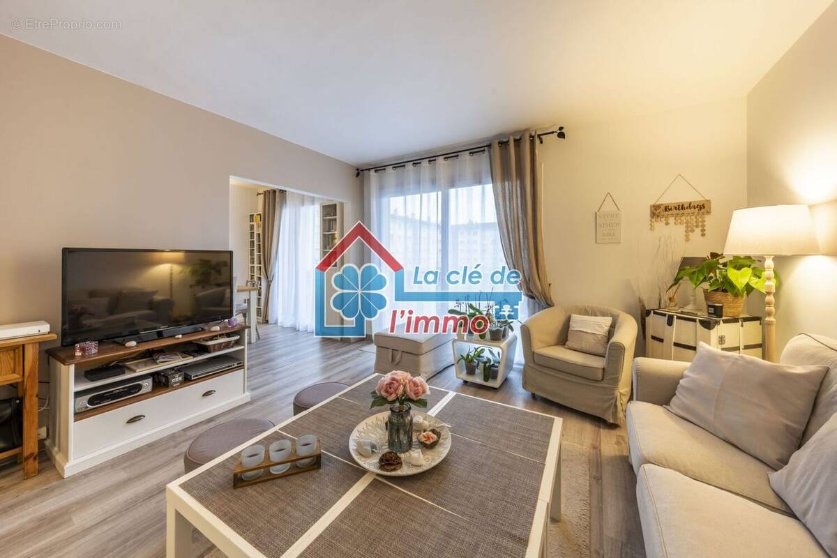 Appartement à SAINT-FARGEAU-PONTHIERRY