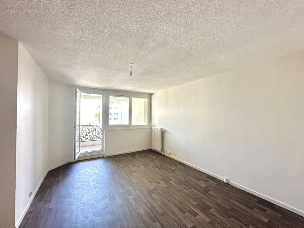 Appartement à FEYZIN