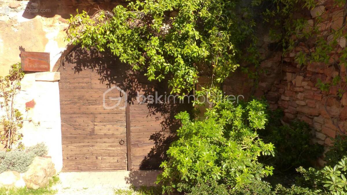 Maison à ROUSSILLON