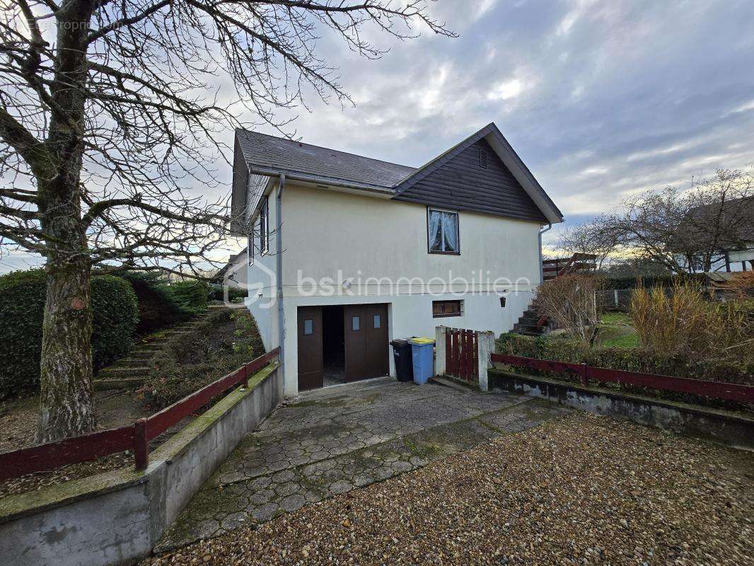 Maison à COULANGES-LES-NEVERS