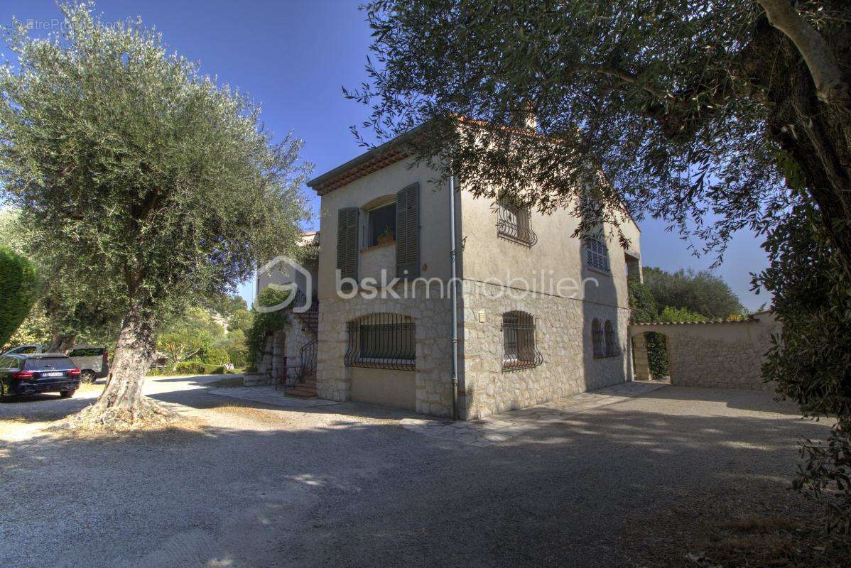 Appartement à VENCE