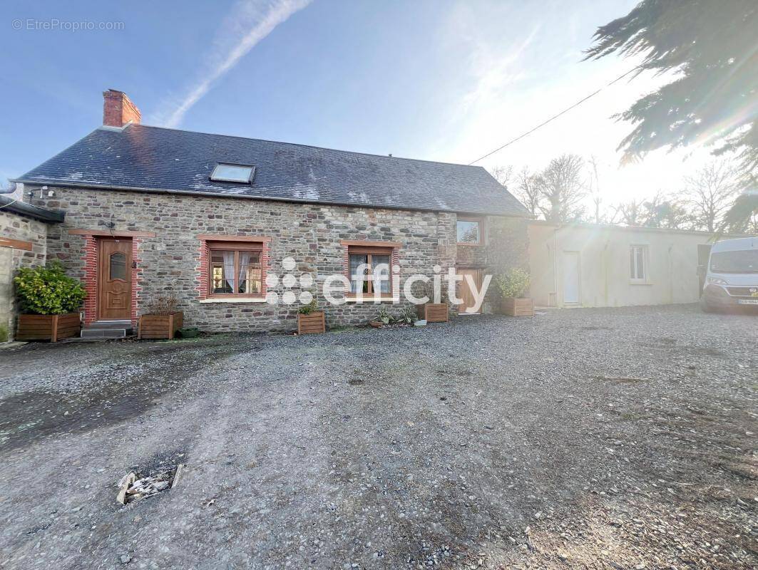 Maison à LE BENY-BOCAGE