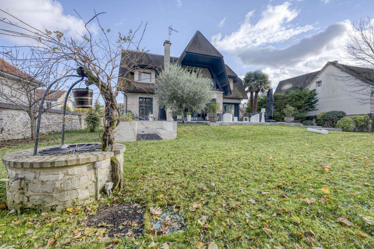 Maison à BRY-SUR-MARNE