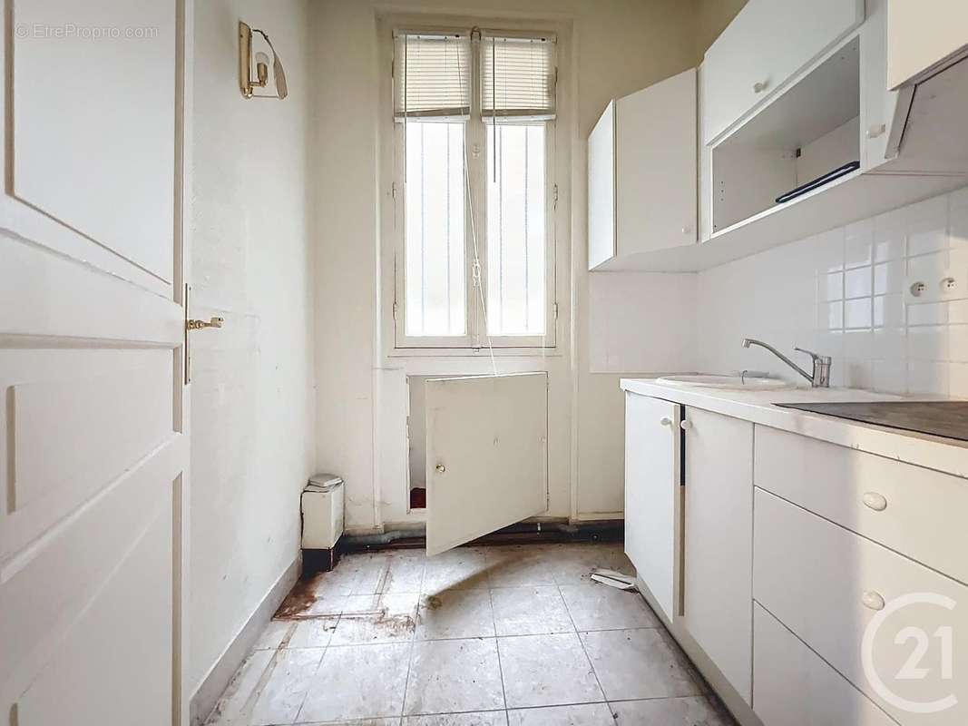 Appartement à PARIS-12E