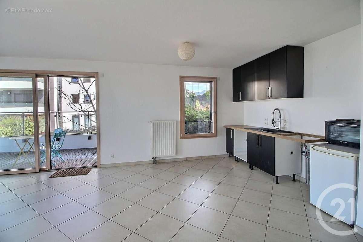 Appartement à EVIAN-LES-BAINS