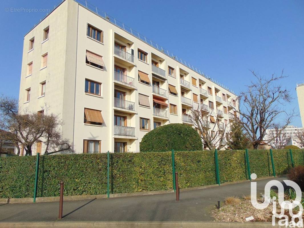 Photo 1 - Appartement à VIRY-CHATILLON