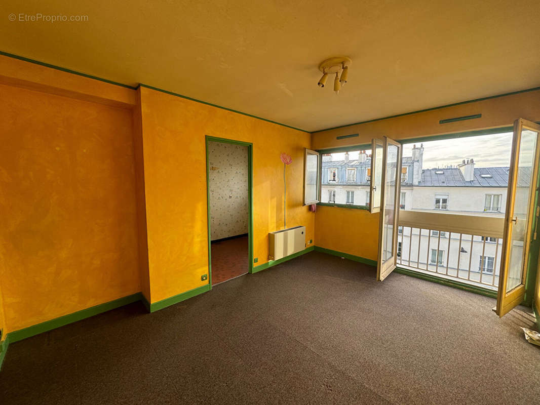 Appartement à PARIS-19E