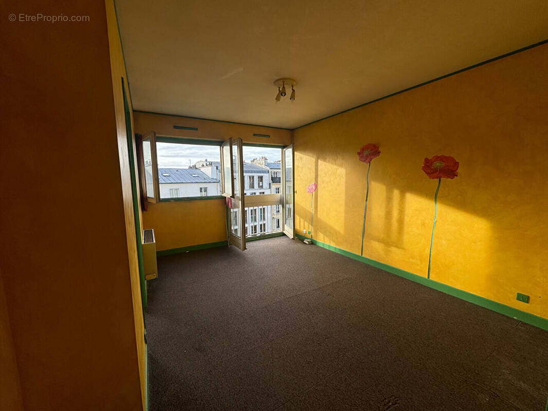 Appartement à PARIS-19E