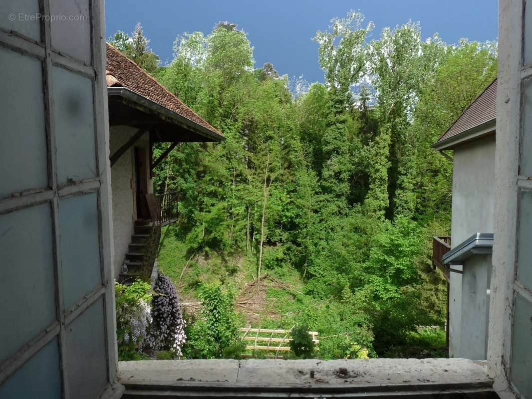 Maison à SAINT-GEOIRE-EN-VALDAINE