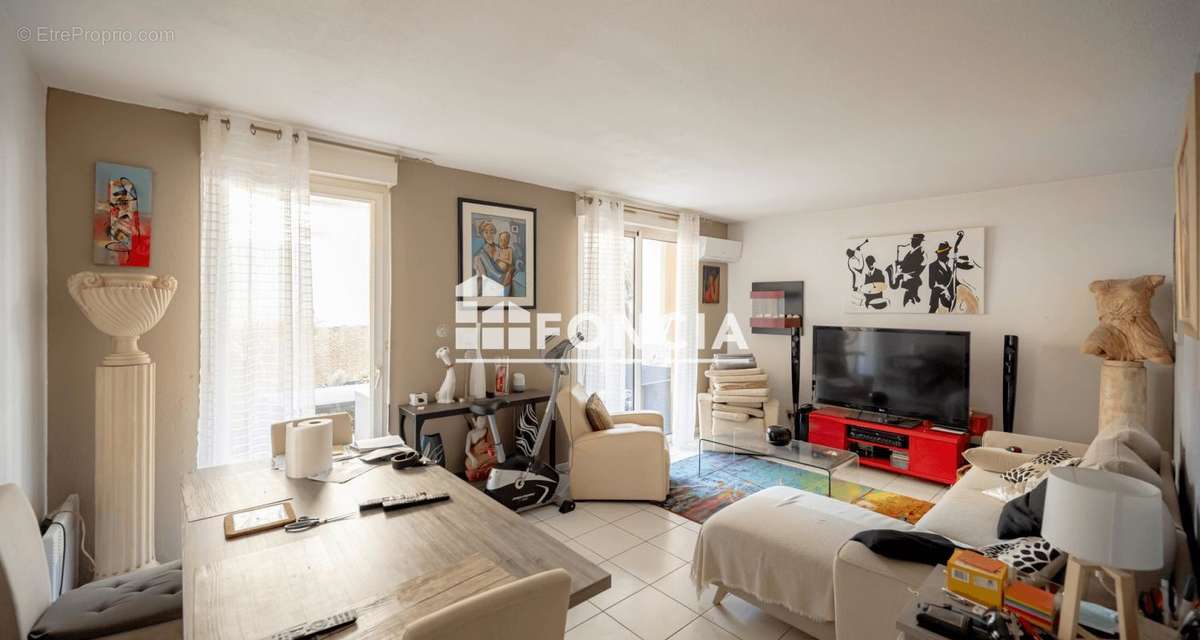 Appartement à HYERES