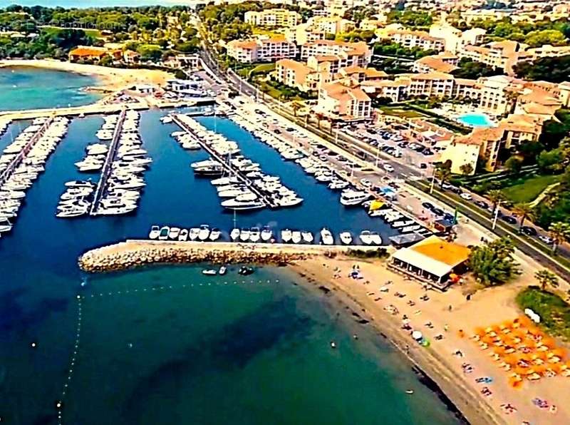 Appartement à SIX-FOURS-LES-PLAGES