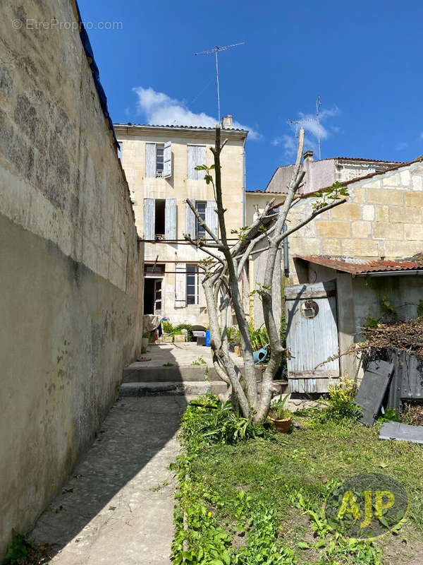 Maison à PONS