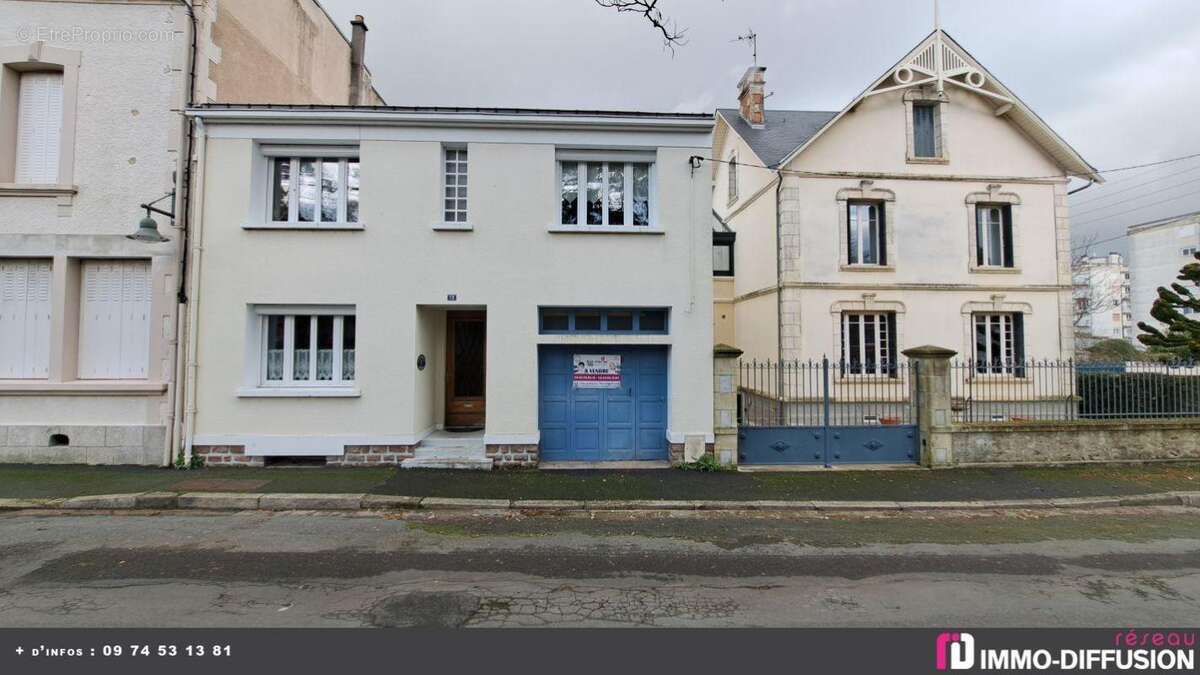 Maison à PARTHENAY