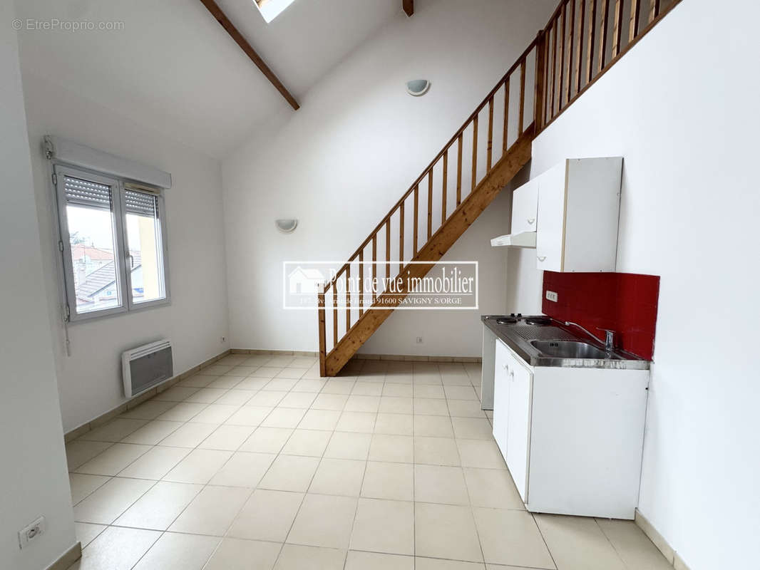 Appartement à SAVIGNY-SUR-ORGE